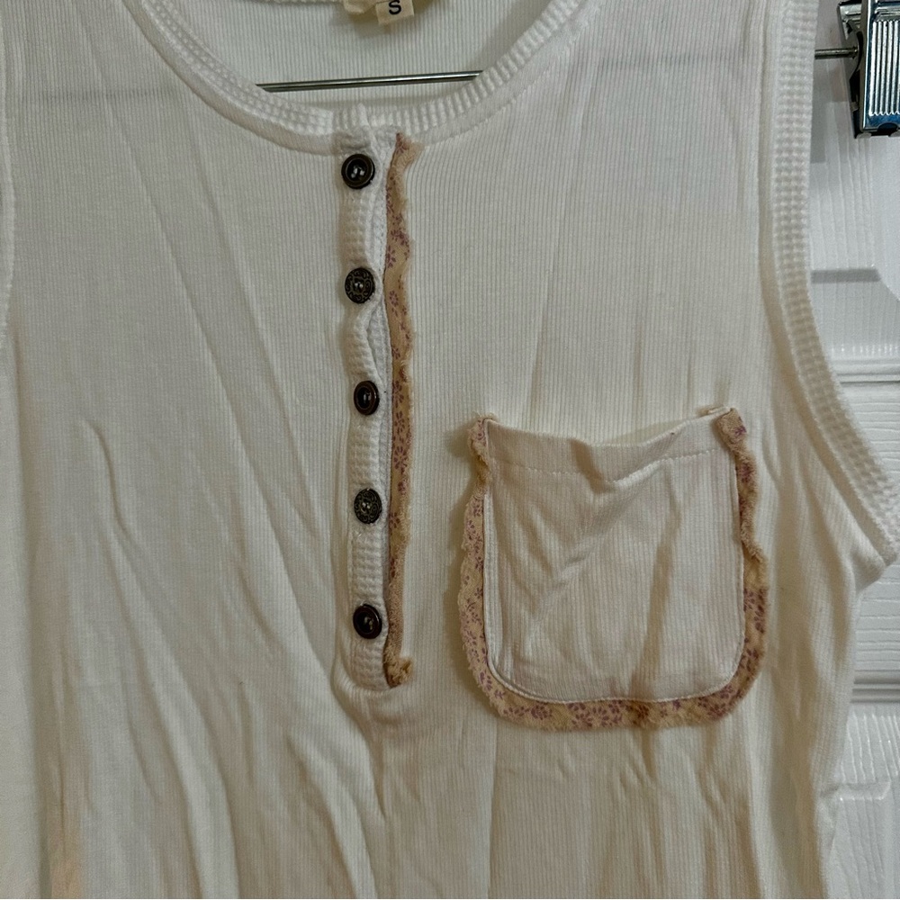 POL Cream Ribbed Buttoned Tank Top - Picture 2 of 5